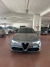 Alfa Romeo Giulia 2.2 Turbodiesel 210 CV AT8 AWD Q4 Veloce