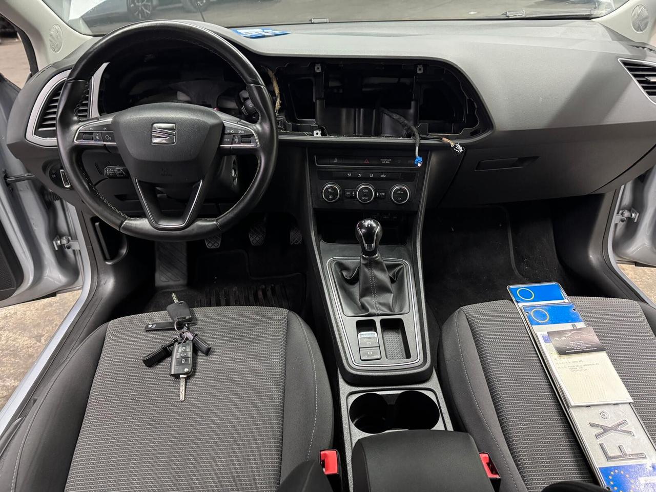 SEAT Leon ST 1.6 tdi 115cv FURTO PARZIALE