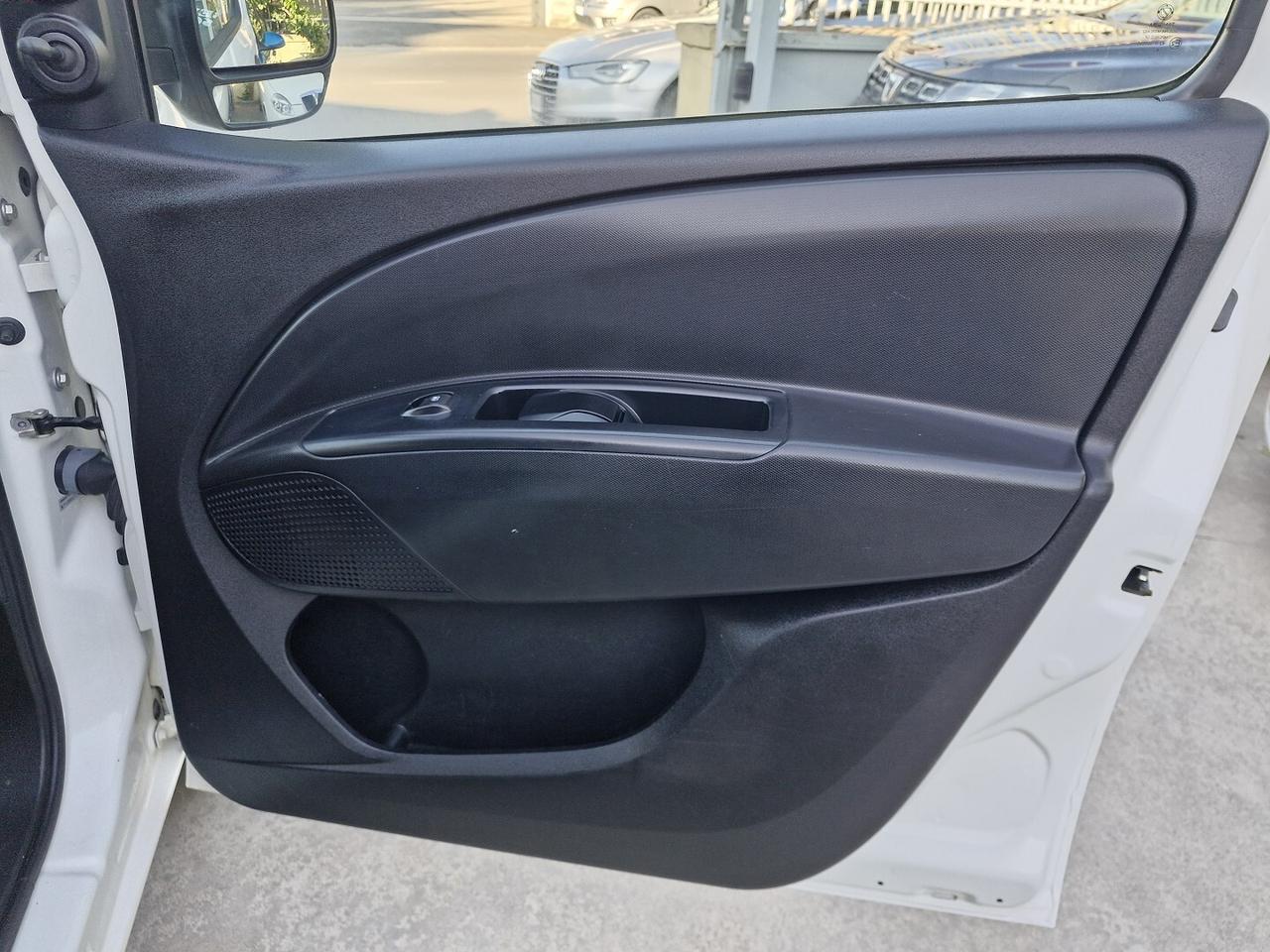 OPEL COMBO 1.4 BENZINA/METANO 11/2014 120000 KM
