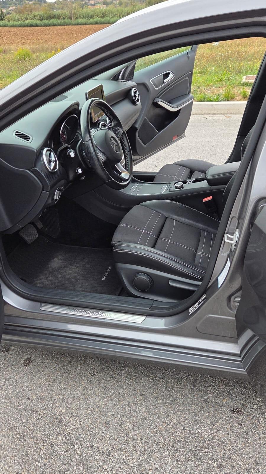 Mercedes-benz A 180 d Automatic Premium