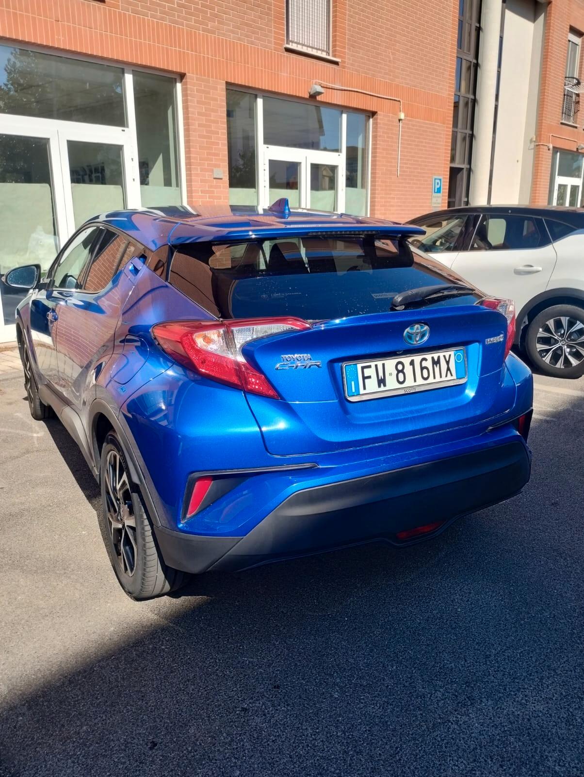 Toyota C-HR 1.8 Hybrid E-CVT Style+