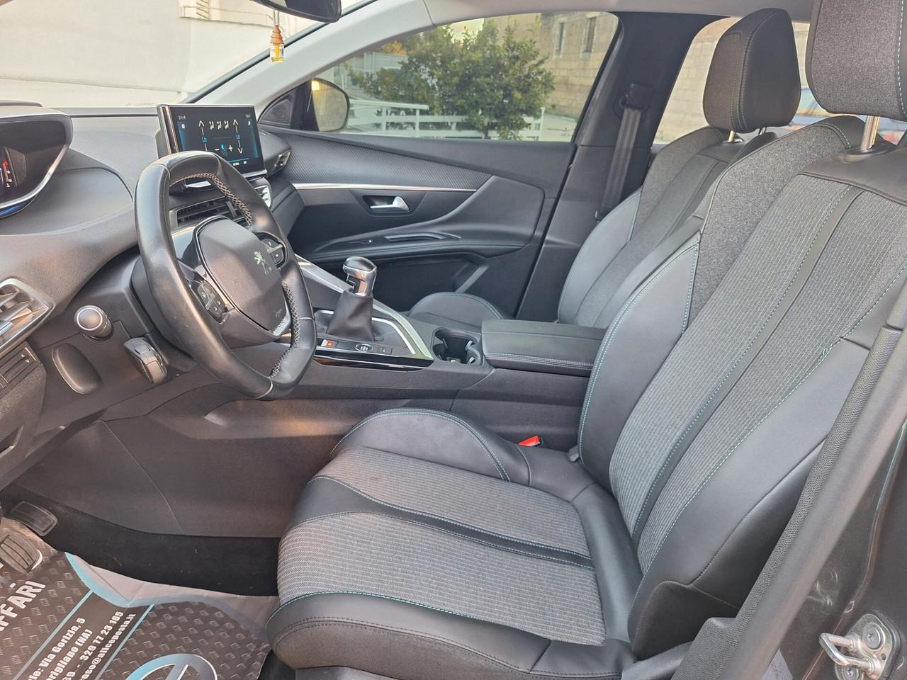 Peugeot 3008 ALLURE PACK 1.5 HDi 130cv NAV+RETROCAM. - 2022