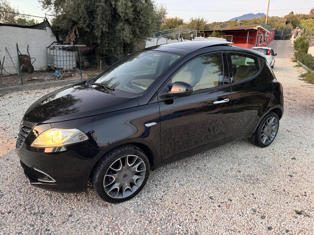 Lancia Ypsilon 1.3 MJT FULL OPTIONAL