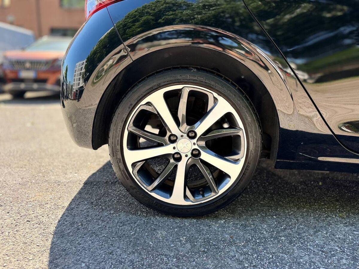Peugeot 208 1.6 bluehdi Allure 75cv 5p