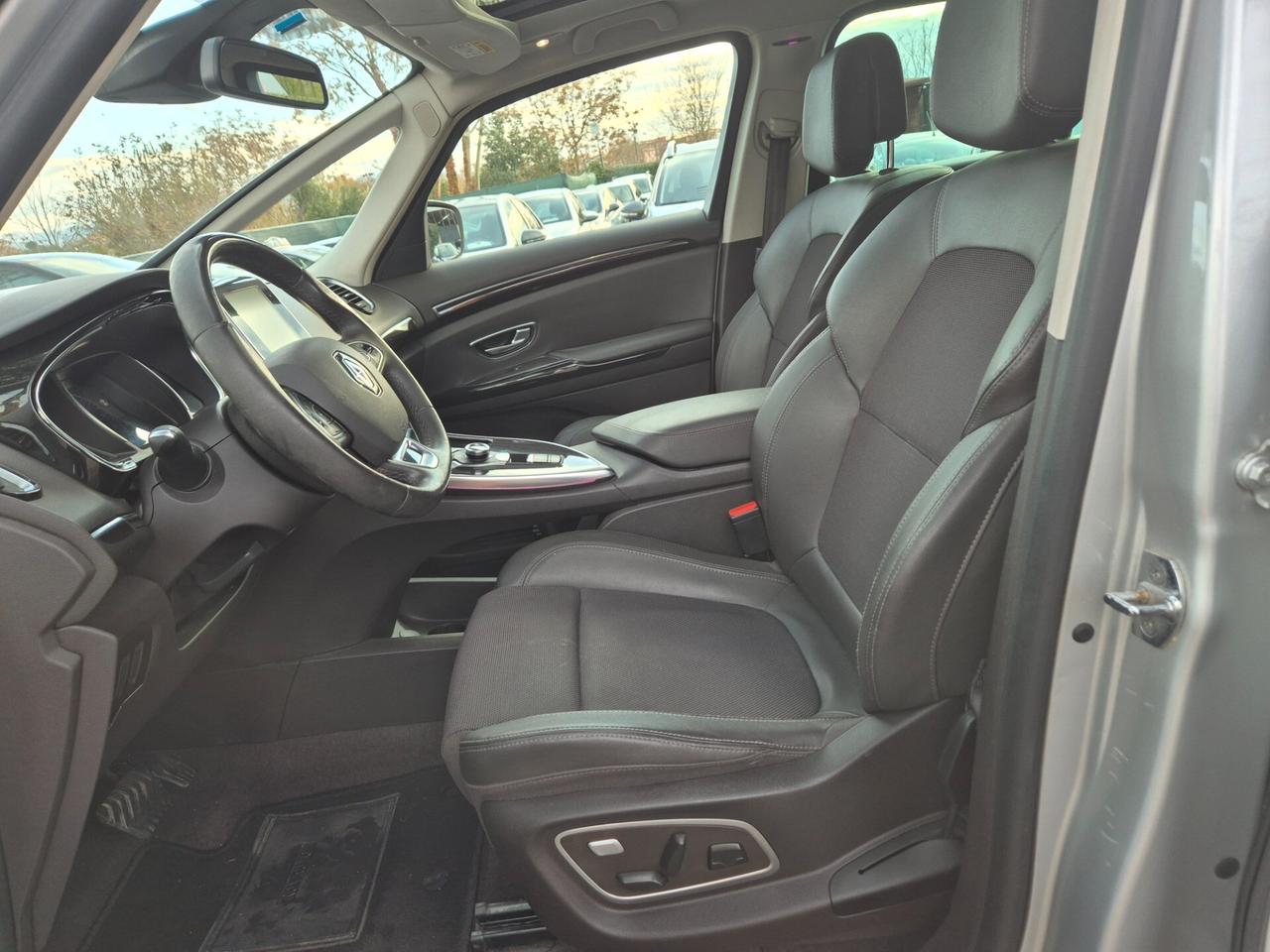 Renault Espace dCi 160CV EDC Energy Initiale Paris 4Control