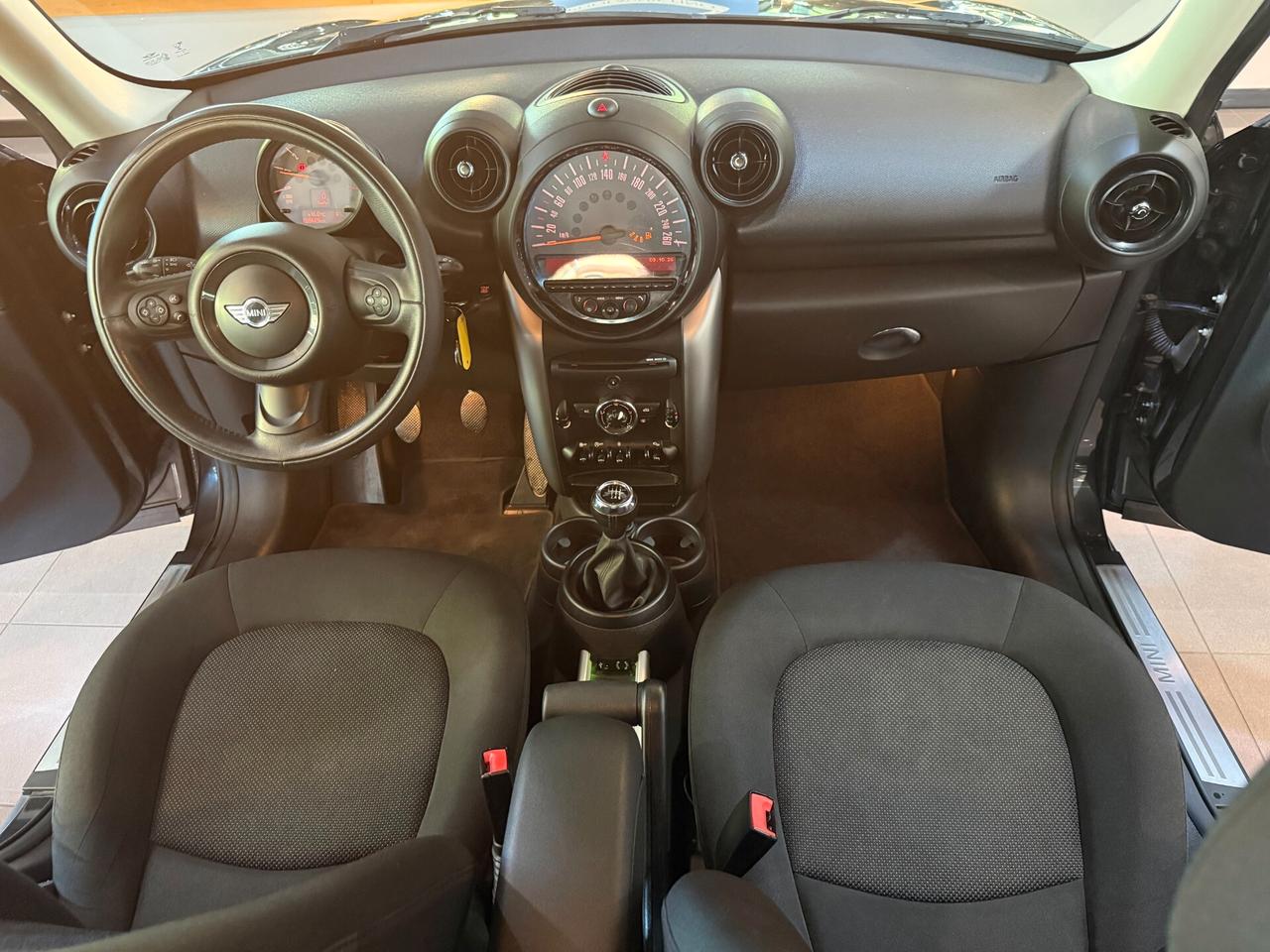 Mini Cooper D Countryman 1.6 Business 59.000 KM NEOPATENTATI !