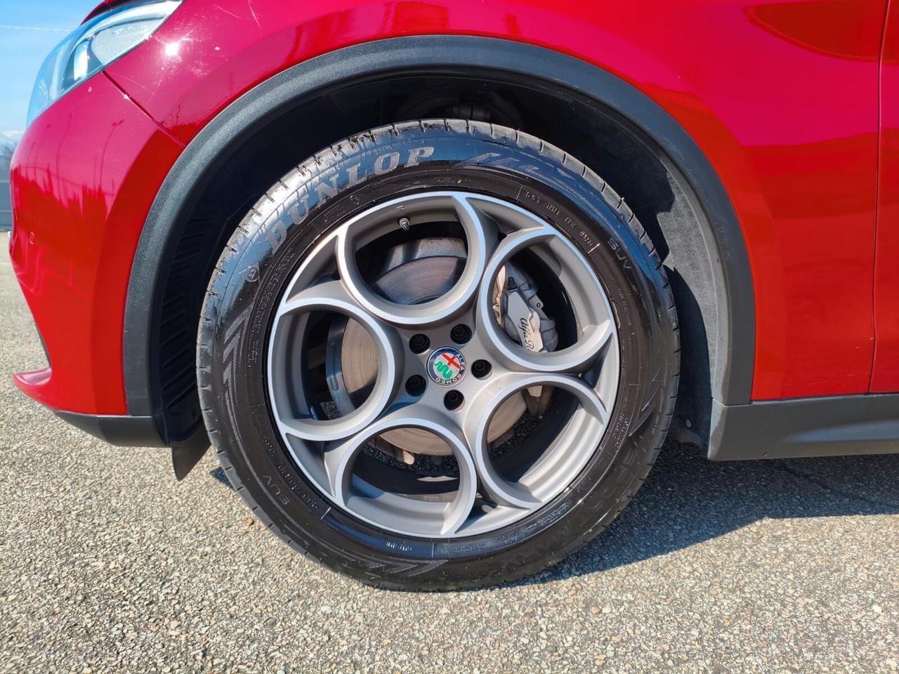 Alfa Romeo Stelvio 2.2 Turbodiesel 160 CV AT8 RWD Sport-Tech