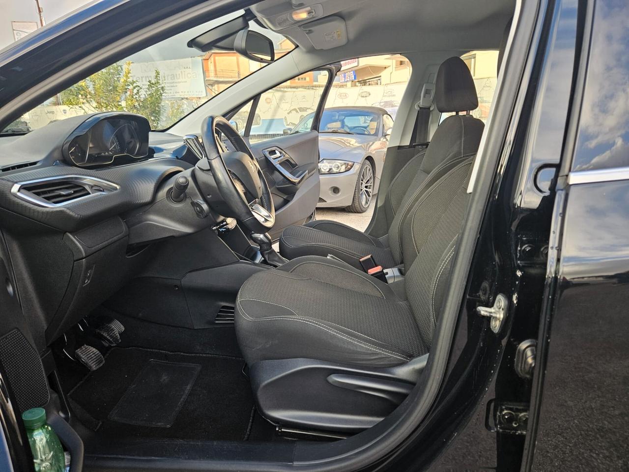 Peugeot 208 BlueHDi 75 3 porte Allure