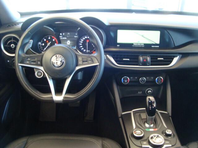 Alfa R. Stelvio 2.2 T.Diesel Executive rwd 190cv AT8 my19
