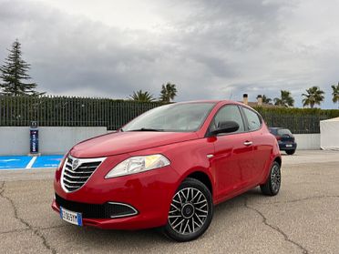 Lancia Ypsilon 1.2 69 CV 5p. 30th Anniversary