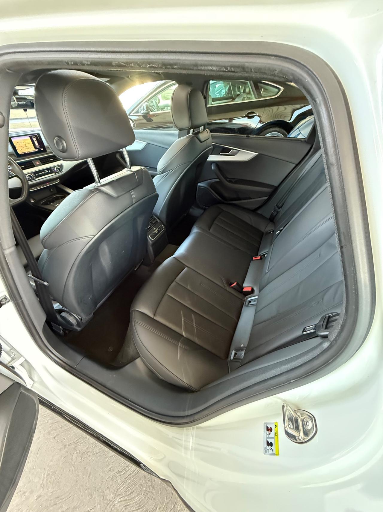 A4 allroad 2.0 TDI 190 CV S tronic-black pack -unipro-