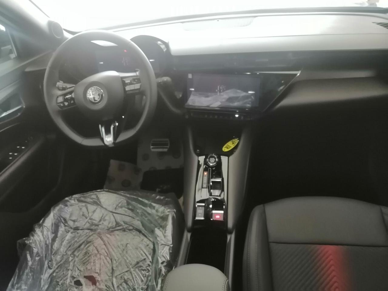 Alfa Romeo Junior 1.2 136 CV Hybrid eDCT6 Speciale