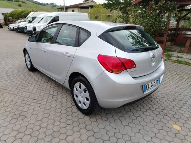 Opel Astra 1.7 cdti Cosmo 110cv