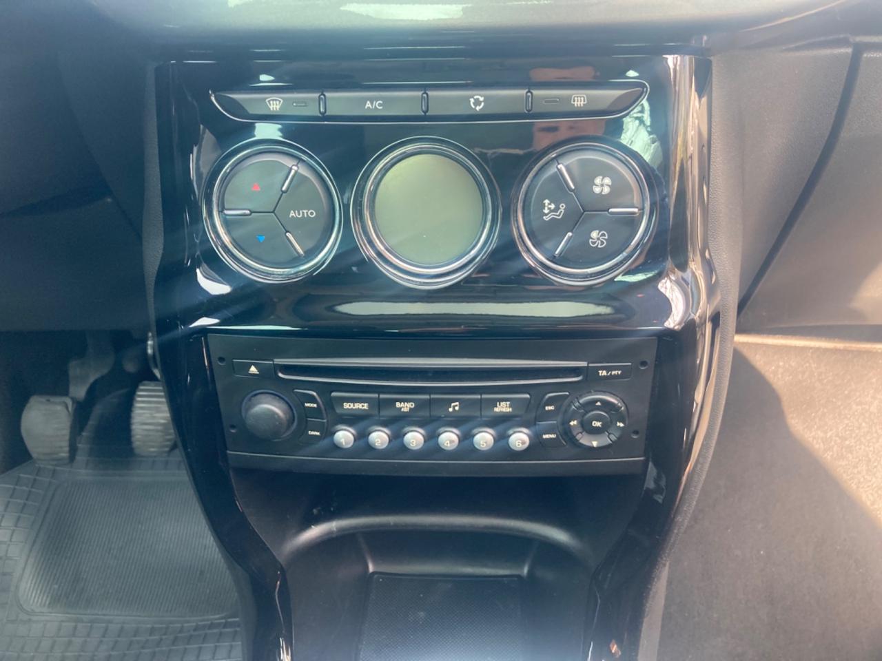 CITROEN C3 (MODELLO EXCLUSIVE) FRIZIONE DA FARE