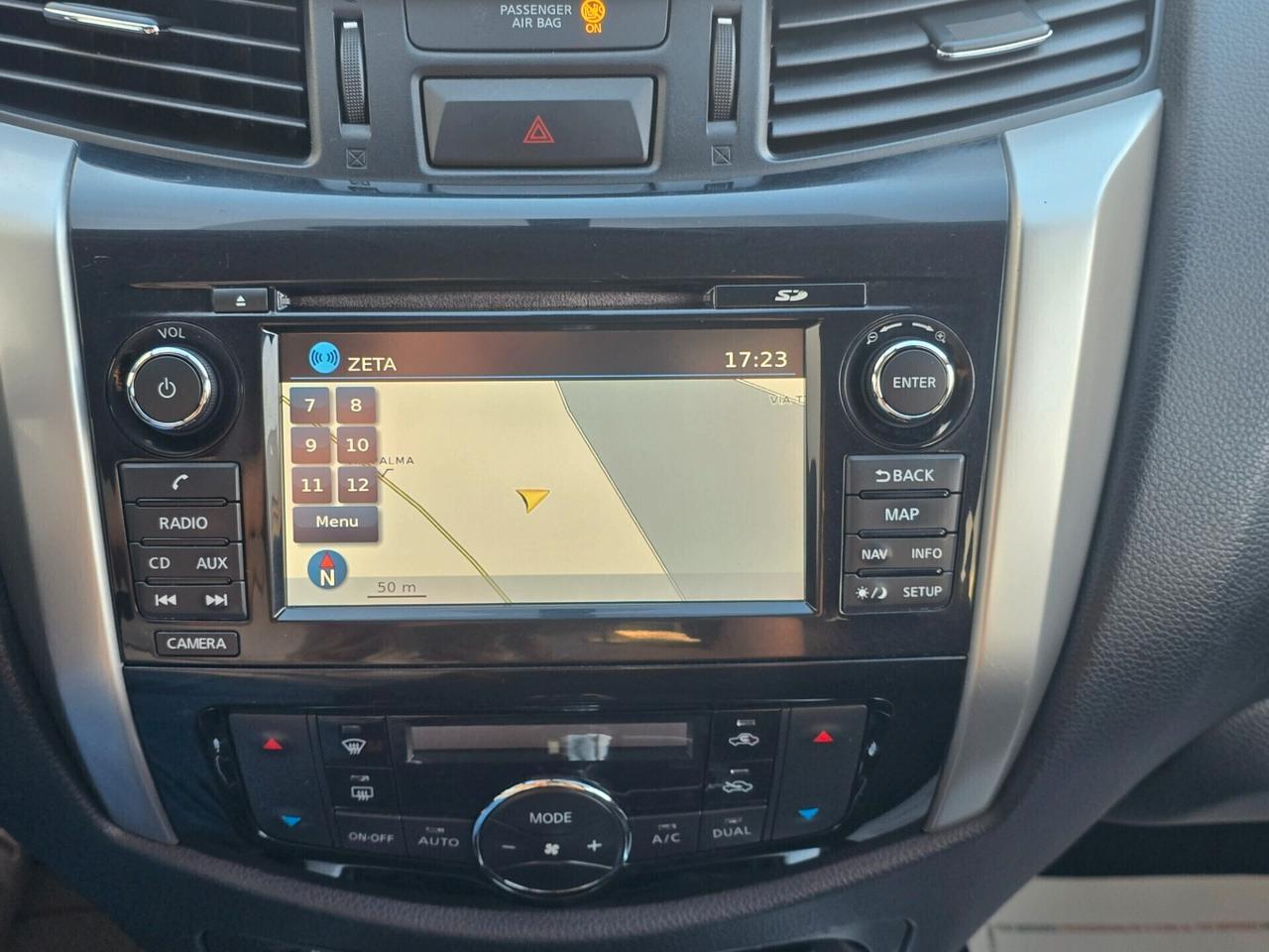 Nissan Navara 2.3 dCi 190cv