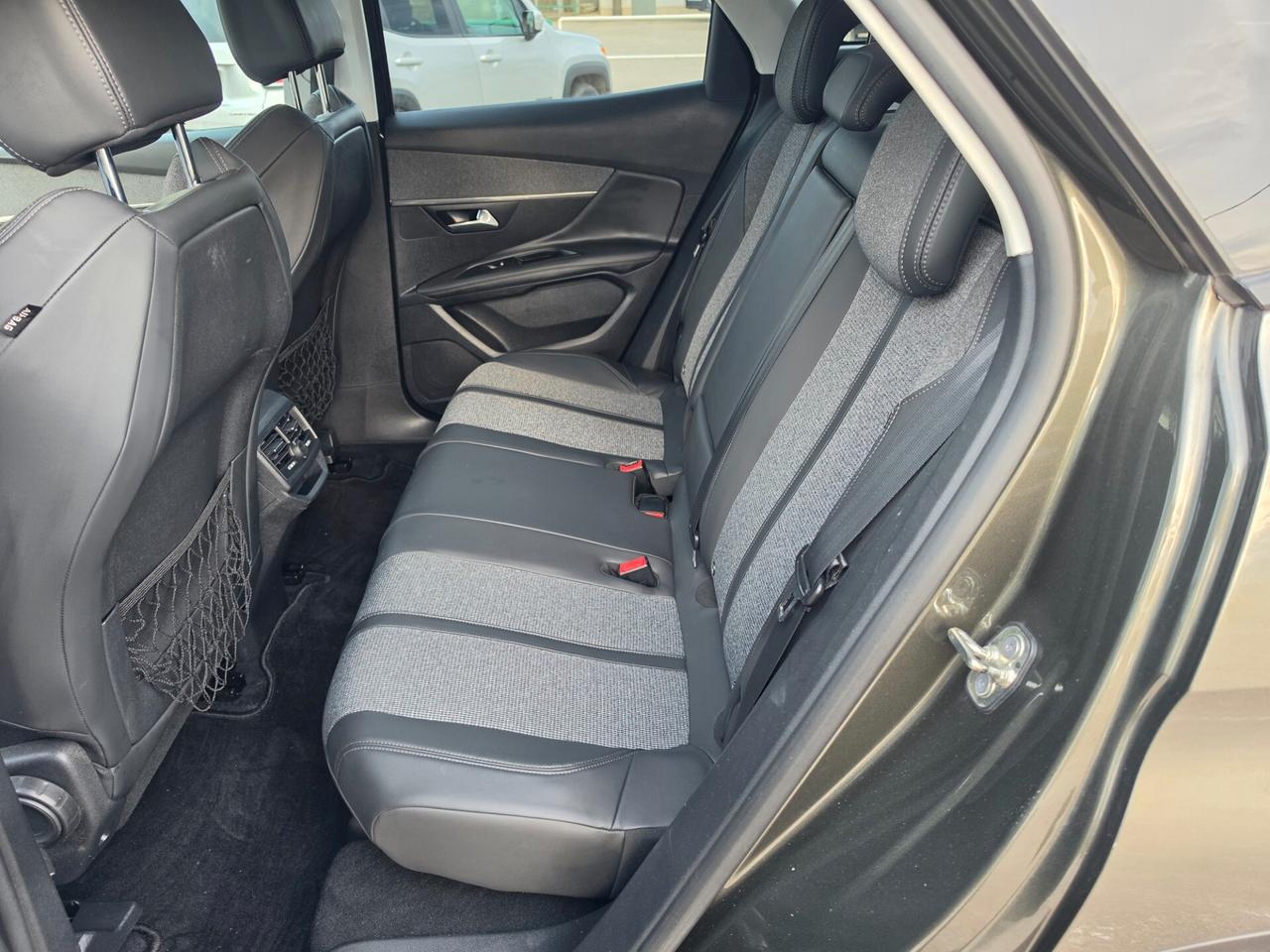 Peugeot 3008 PureTech Turbo 130 S&S Allure
