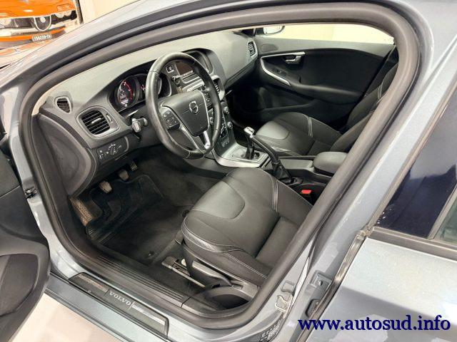 VOLVO V40 D2 Business