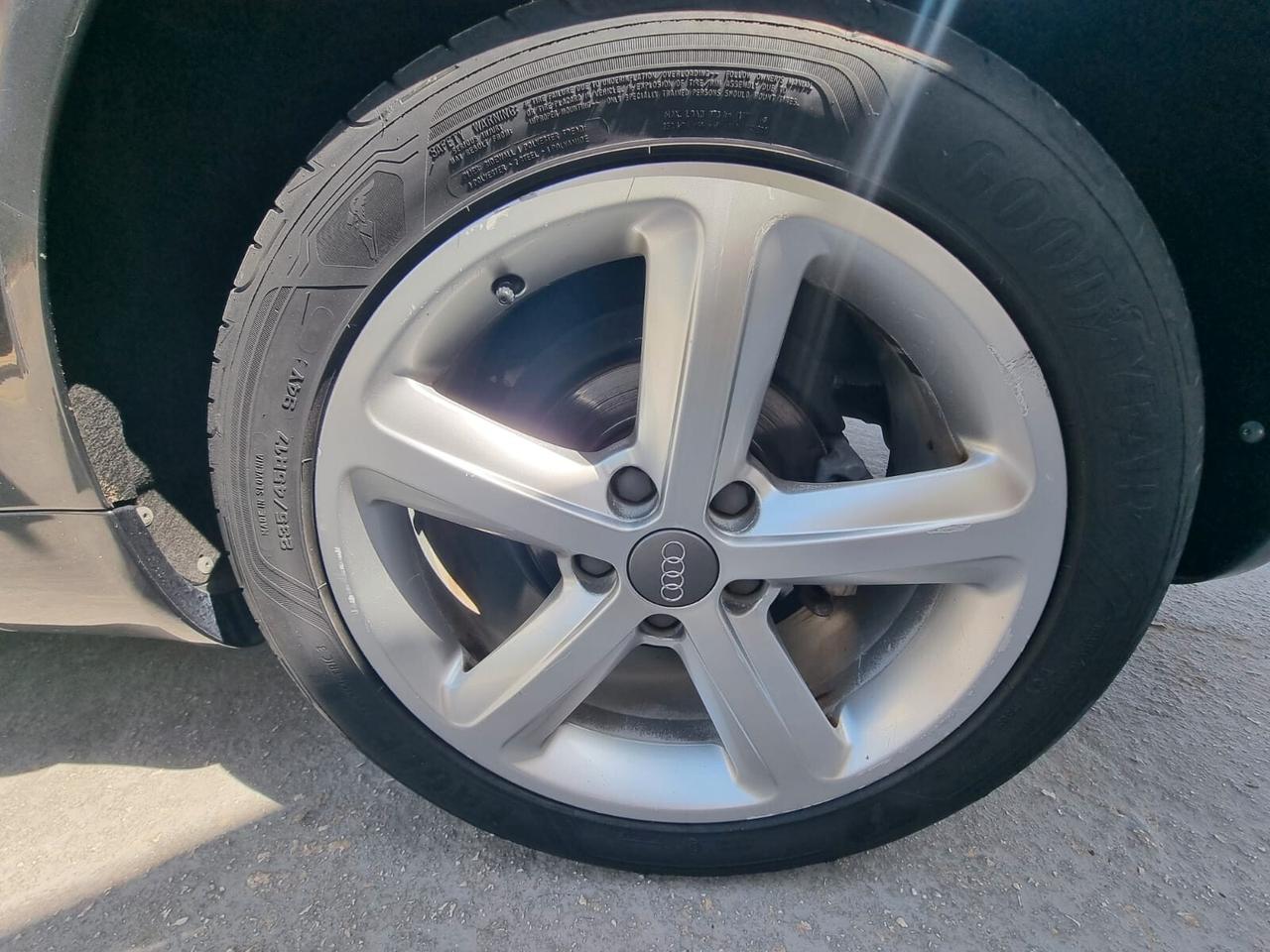 Audi A4 2.0 16V TDI Sport