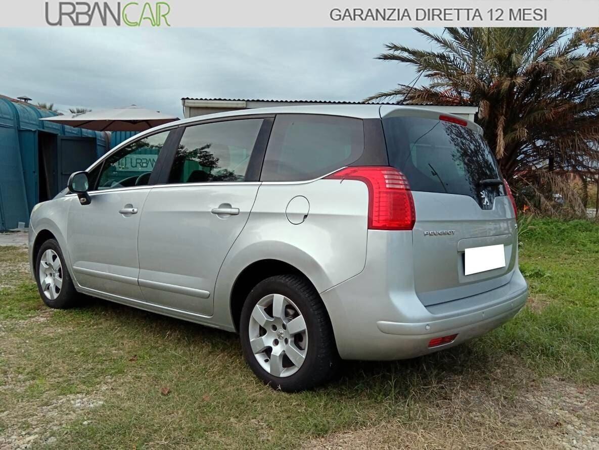 PEUGEOT 5008 1.6 HDI 110 cv 7 posti - GARANZIA
