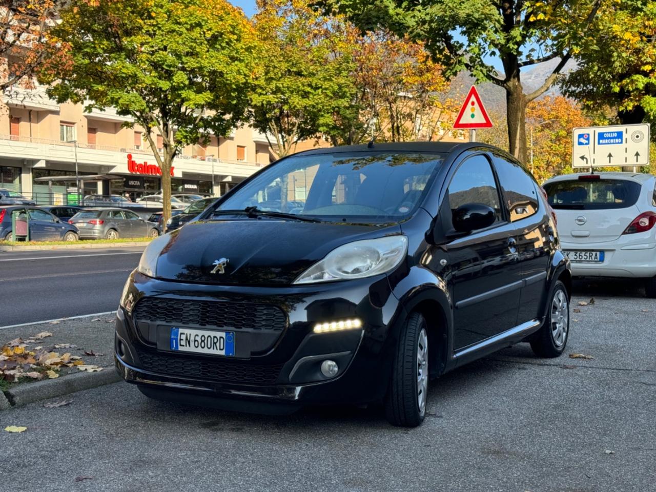 Peugeot 107 1.0 5p. Superga - NEOPATENTATI - GOMMATA NUOVA