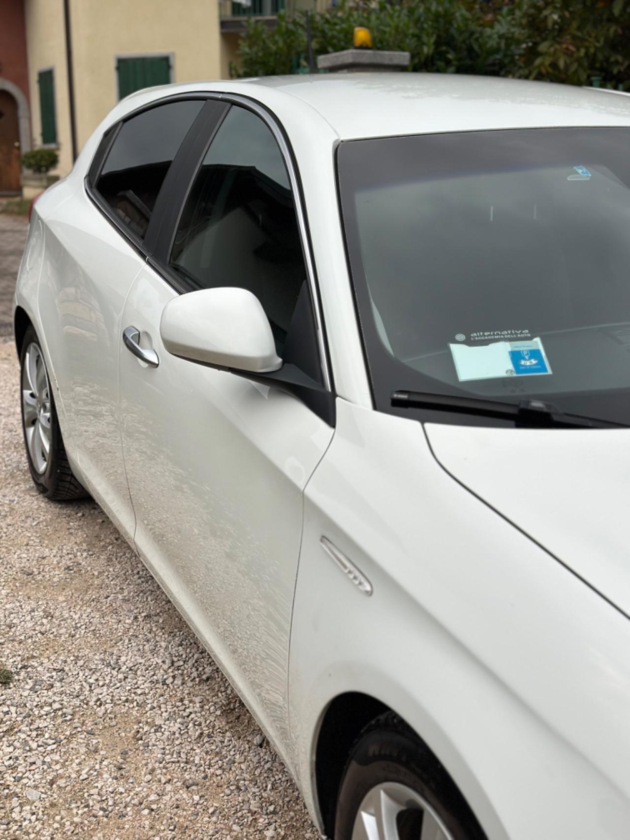 Alfa Romeo GIULIETTA 2.0 JTDm-2 DISTINCTIVE KMCERT GARANZ