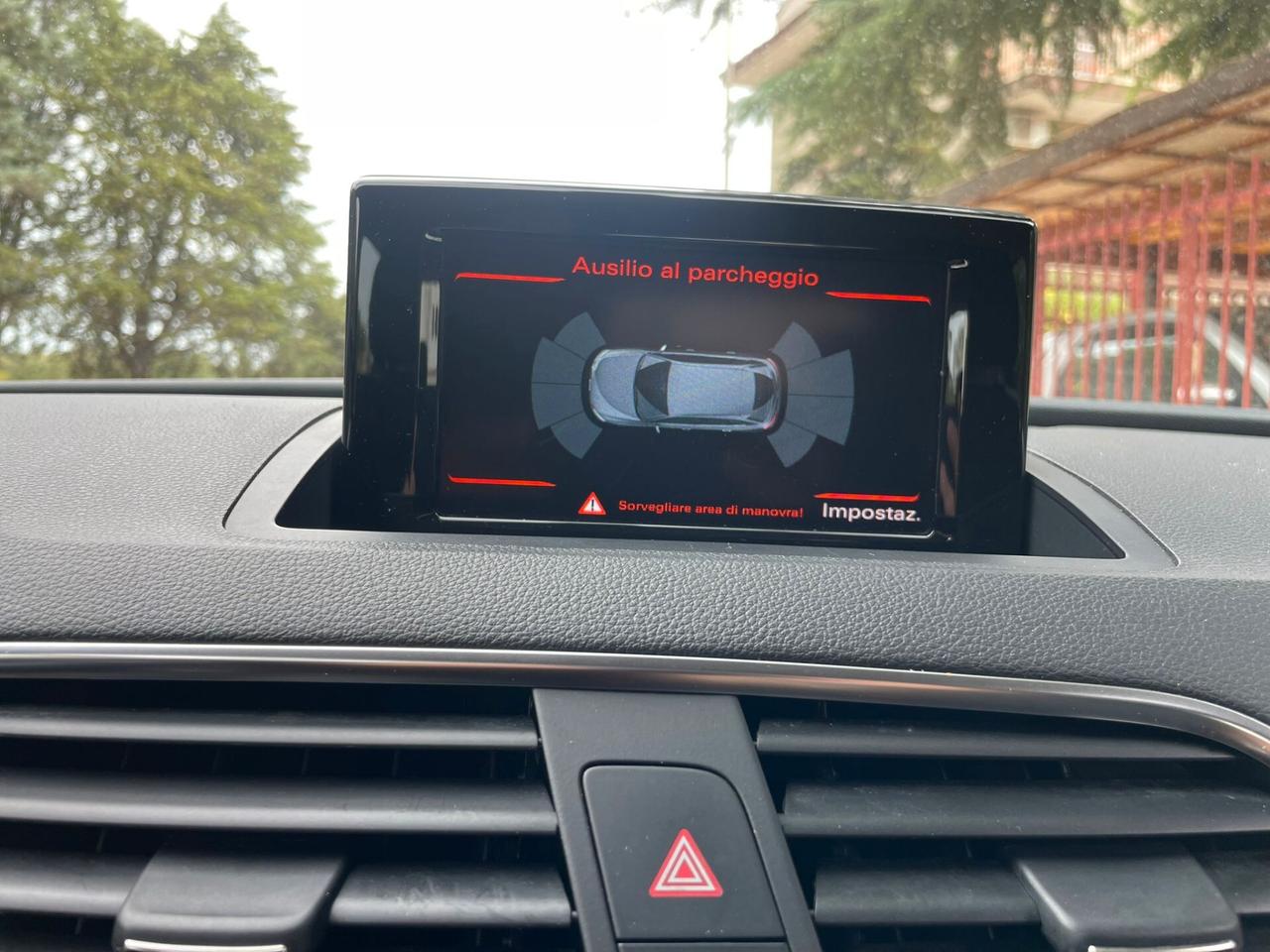 Audi Q3 2.0 TDI 120 CV S line Edition