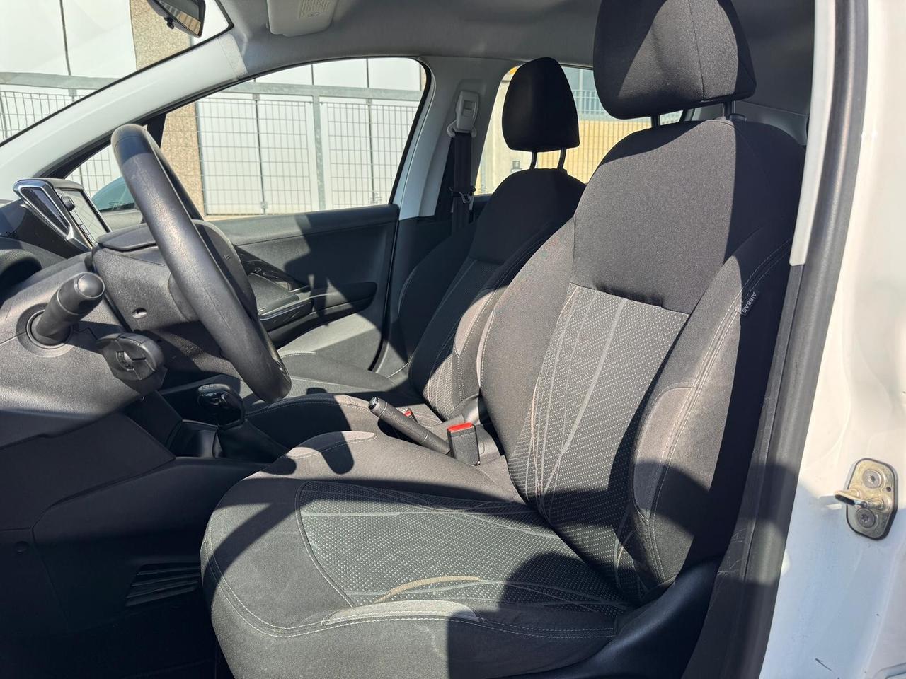 PACCHETTO : PEUGEOT 208 + OPEL CORSA (LEGGERE)