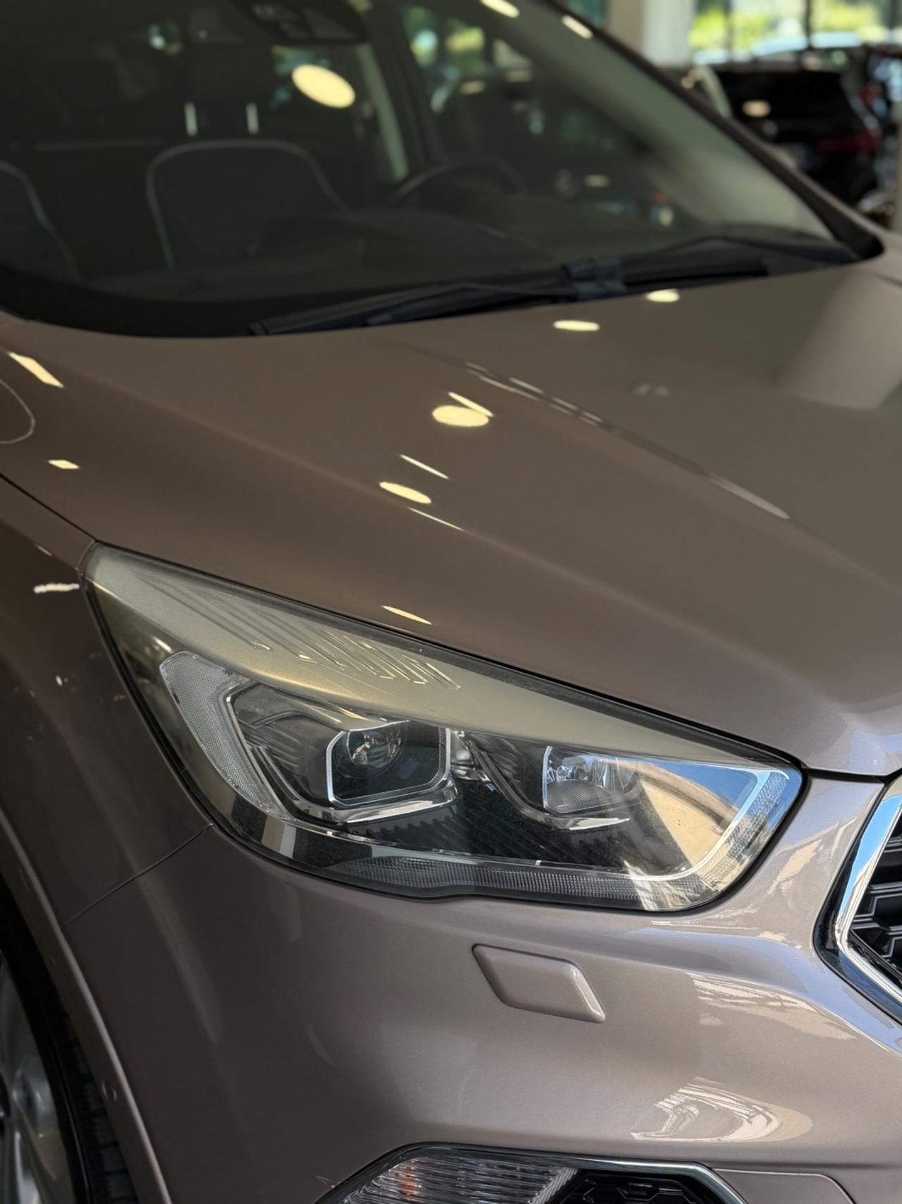 Ford Kuga 2.0 TDCI 180 CV S&S 4WD Powershift Vignale