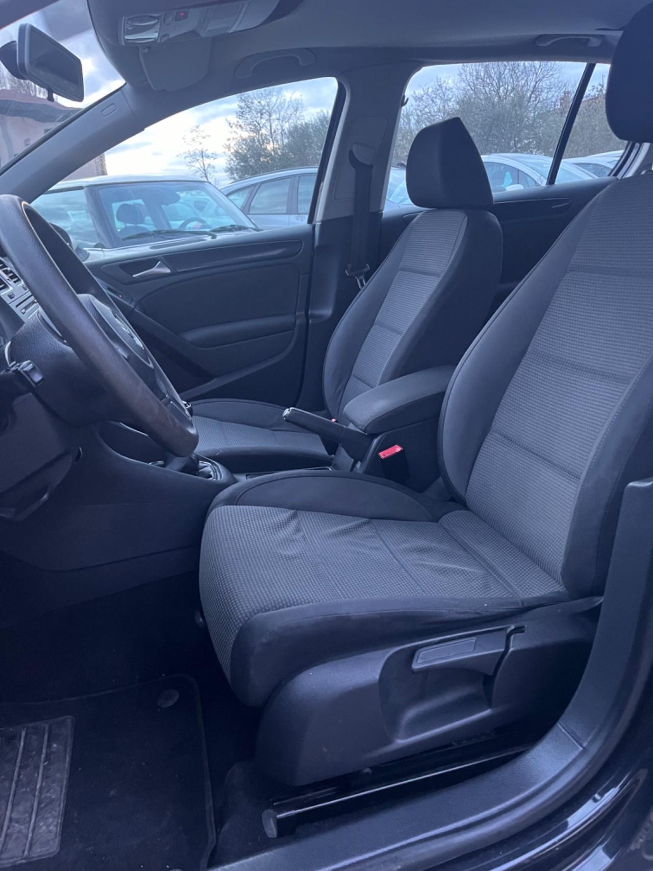 Volkswagen Golf 1.6 TDI 2012 PERFETTA NEOPATENTATI