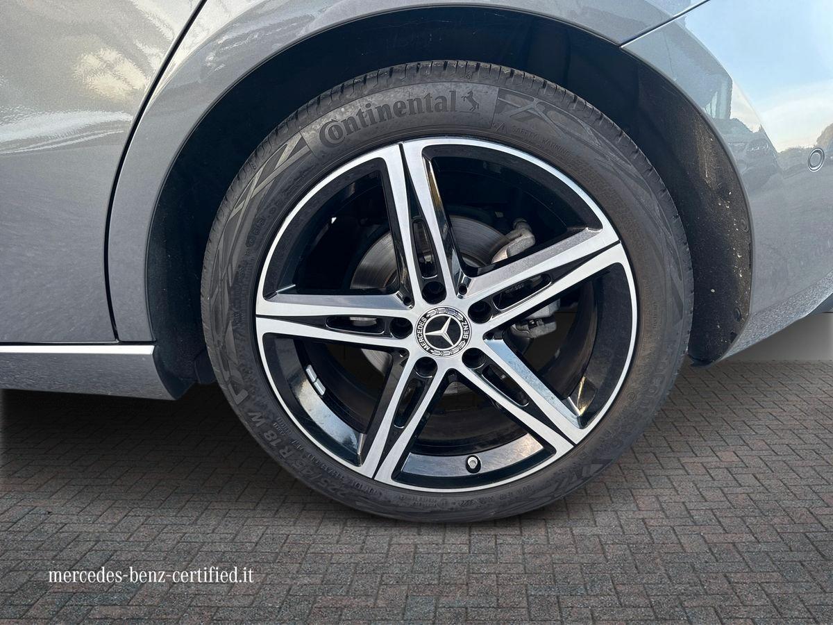 Mercedes-Benz A 180 d Sport Night edition auto