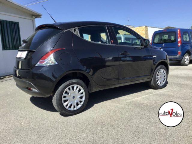 LANCIA Ypsilon TwinAir 5p Metano Ecochic Elefantino Rosso