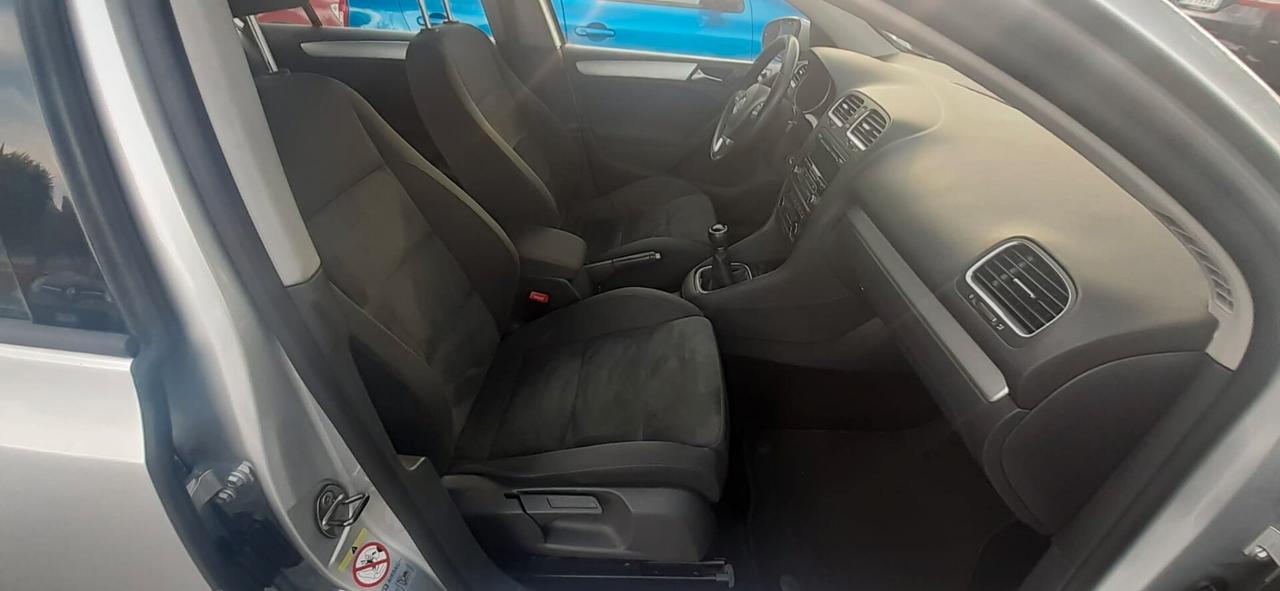 Volkswagen Golf 2012 - 1.6 TDI Lb automobili
