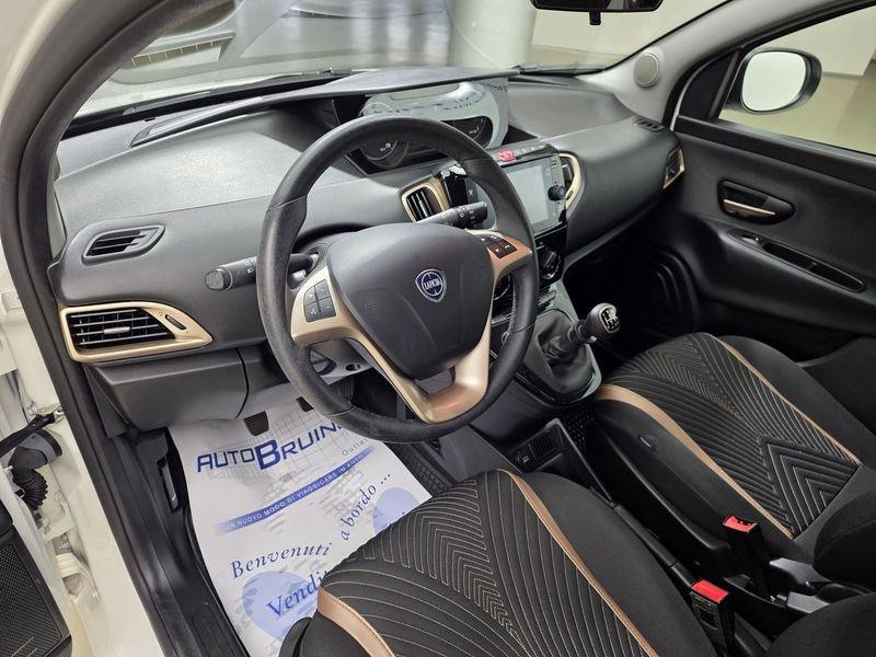 Lancia Ypsilon Ypsilon 1.0 firefly hybrid Alberta Ferretti s&s 70cv