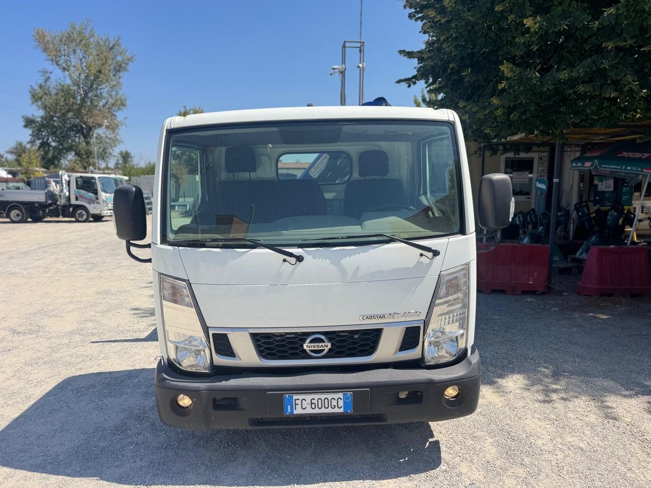NISSAN CABSTAR NT400 GRU\\\\RIBALTABILE TRILA\\\\PREZZO + IVA