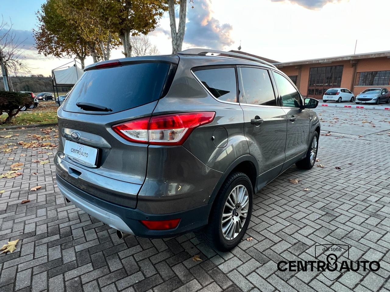 Ford Kuga 2.0 TDCI 163 CV 4WD Powershift Titanium