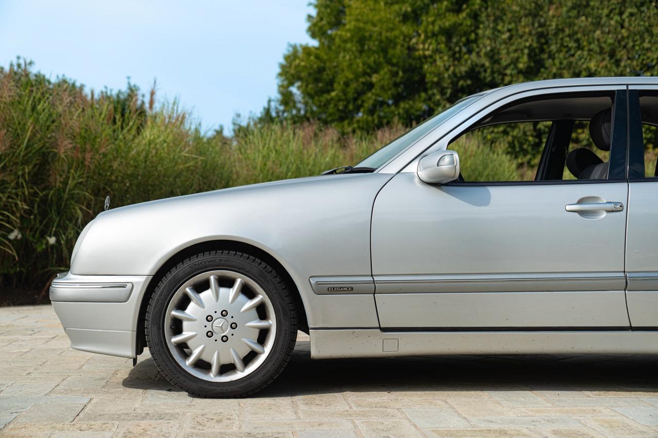 Mercedes-benz E 430 V8 - MER00314