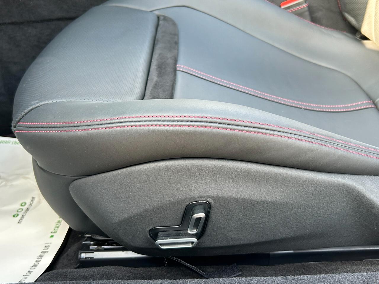 Ferrari Roma Spider 3.9 F1 dct