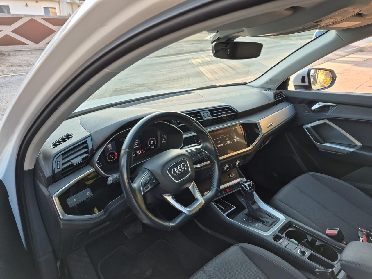 Audi Q3 35 TDI S tronic S LINE/TETTO