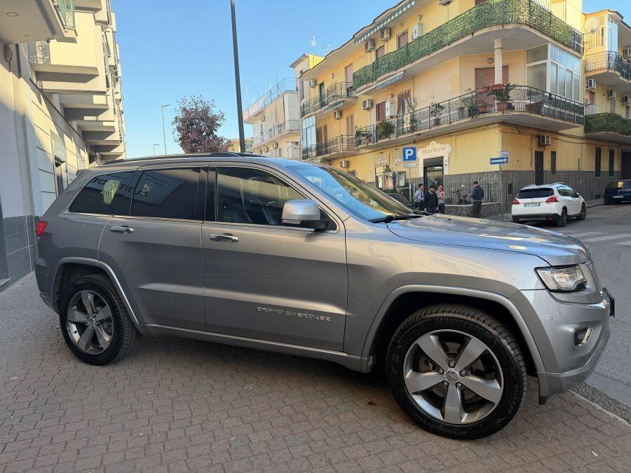 jeep grand cherokee 3.0 mjet overland certificata