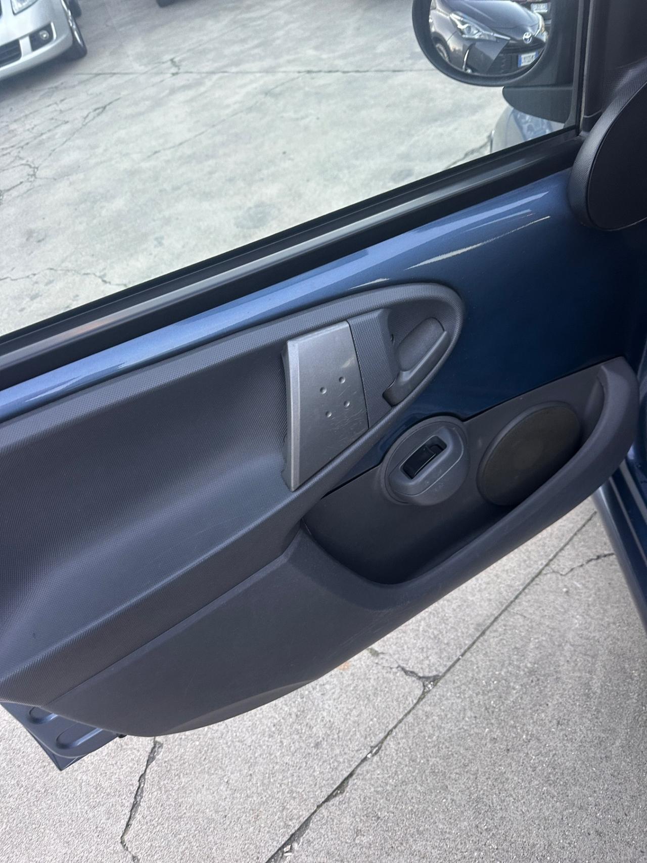 Toyota Aygo 1.0 VVT-i 68cv 5 porte Sound