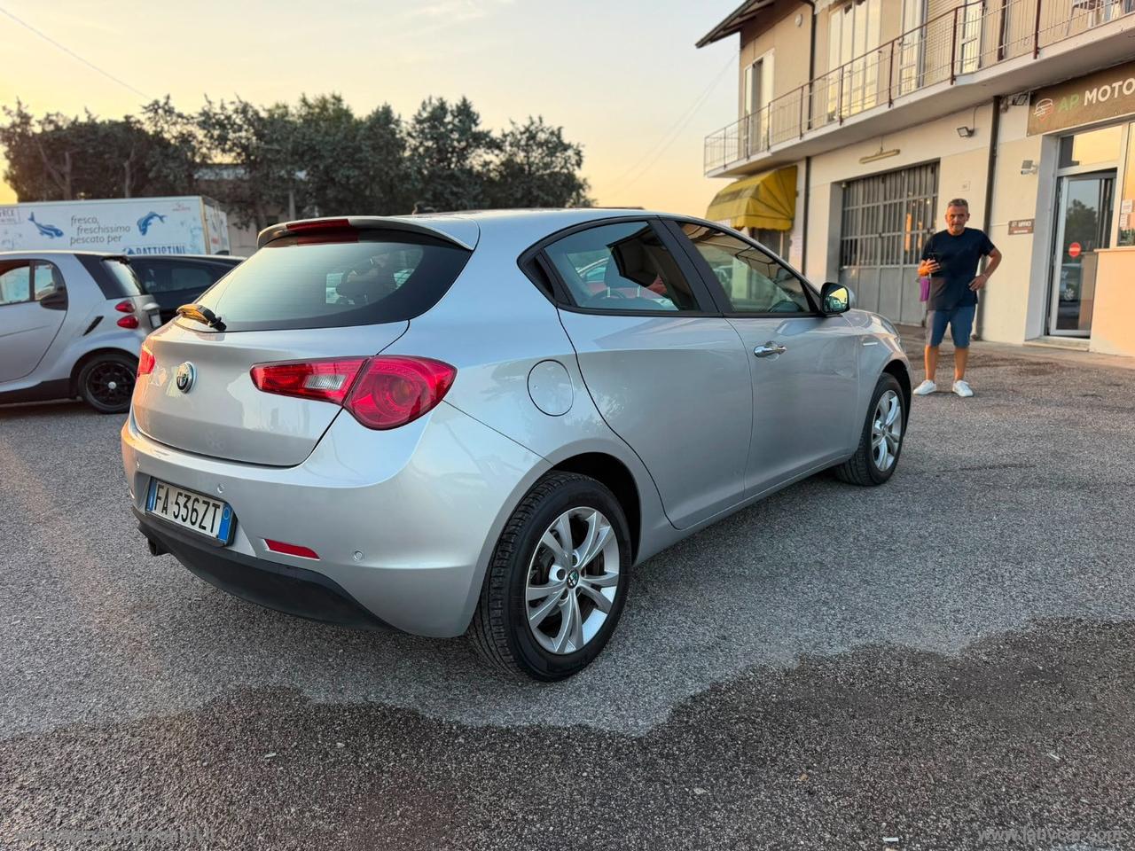 ALFA ROMEO Giulietta 1.4 Turbo 120 CV GPL Prog.