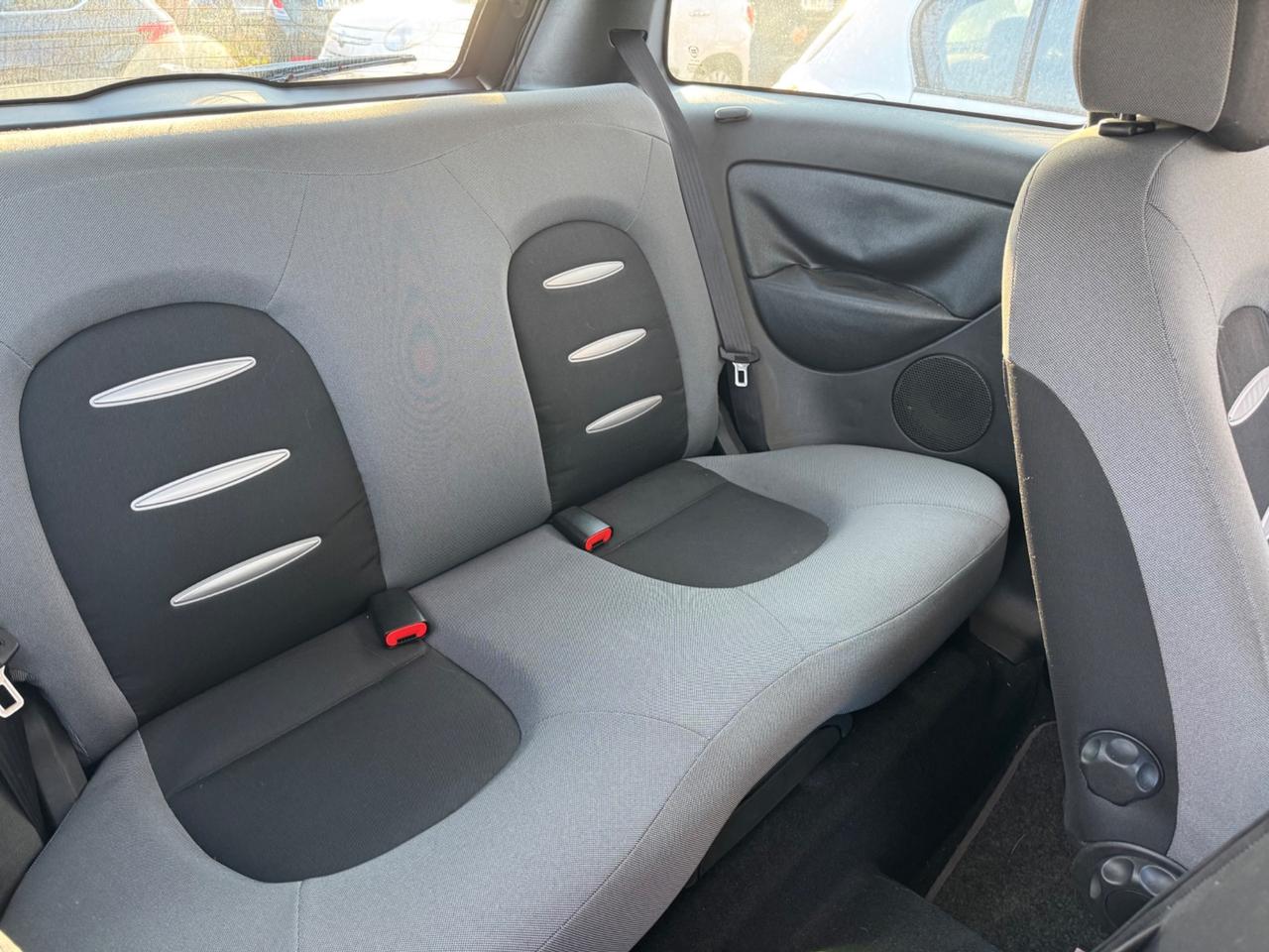 Lancia Ypsilon 1.2 Argento