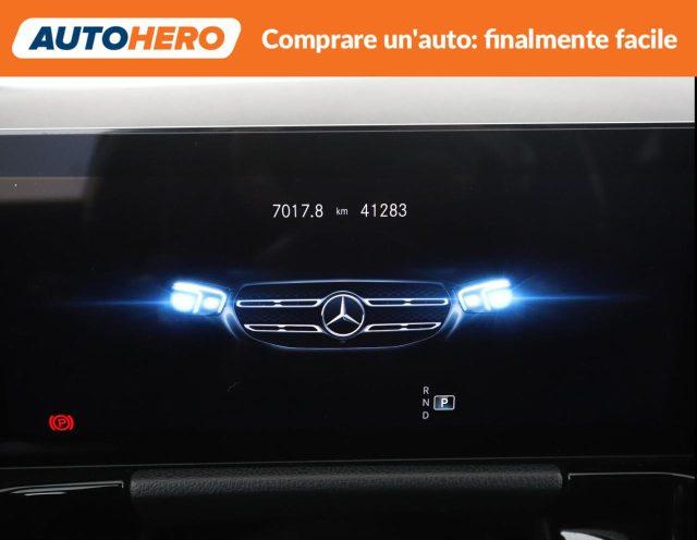 MERCEDES-BENZ GLA 180 d Automatic Premium