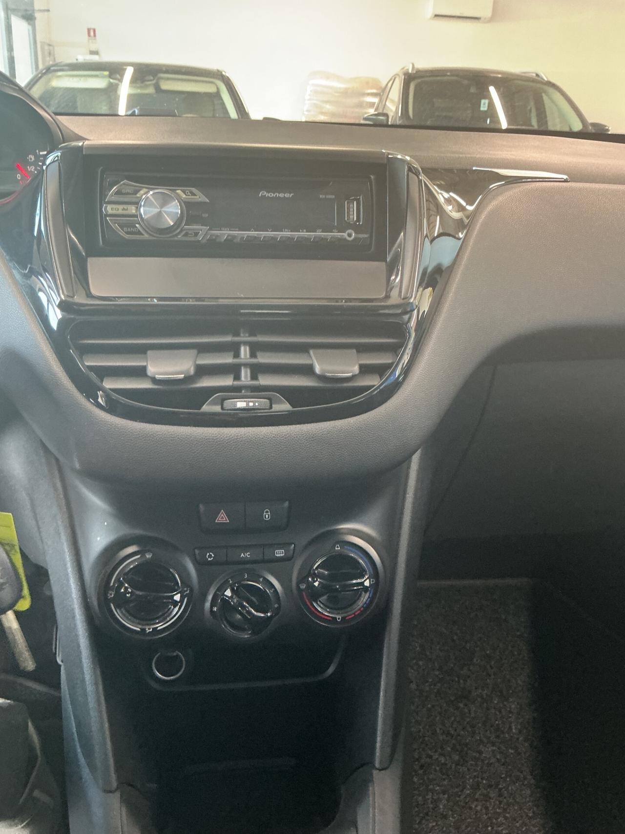 Peugeot 208 1.2 VTi 82 CV 5 porte Active