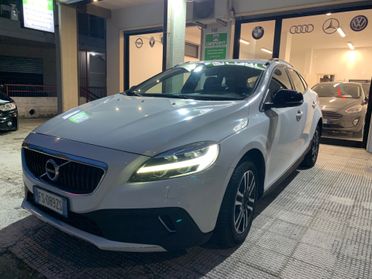 Volvo V40 Cross Country D2 Business Plus
