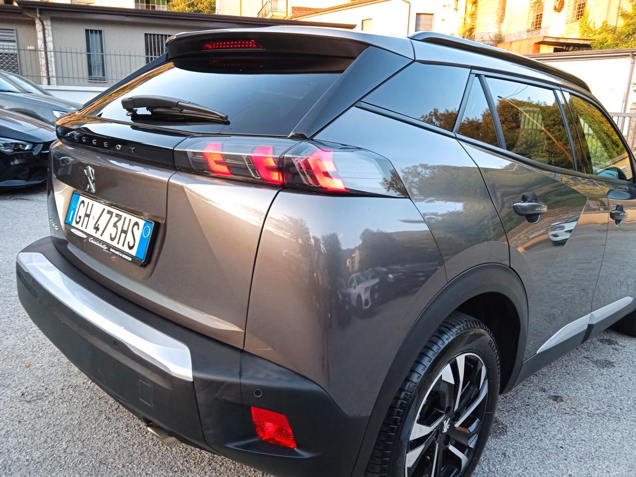 Peugeot 2008 BlueHDi 130 S&S EAT8 Allure