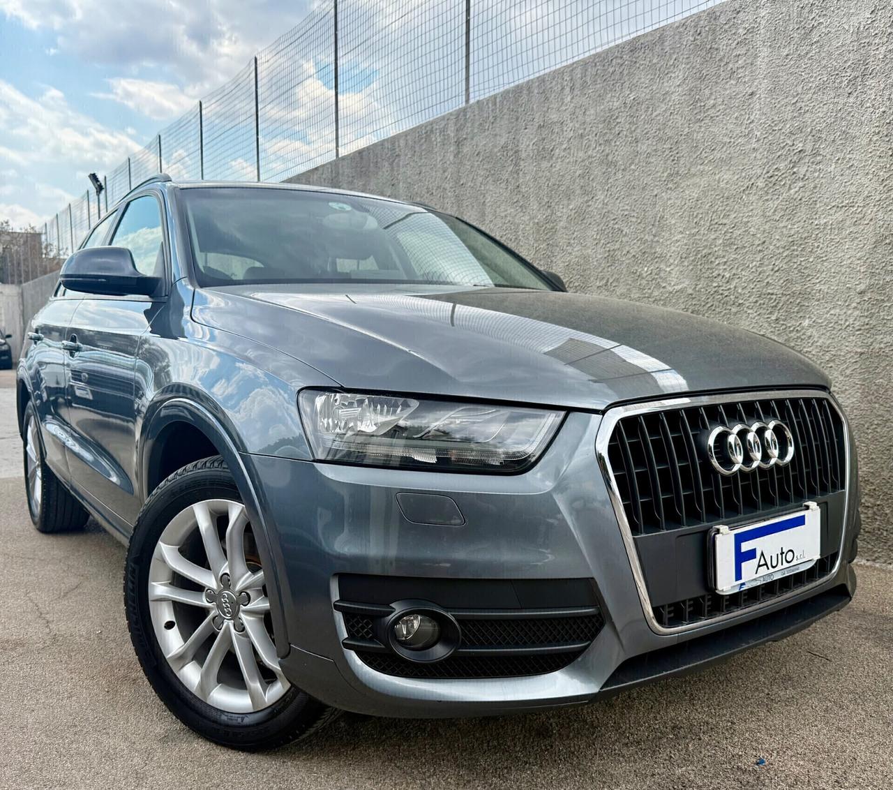 Audi Q3 2.0 TDI Advanced,Navigatore,Climatronic bizona,sensori di parcheggio,ecc.