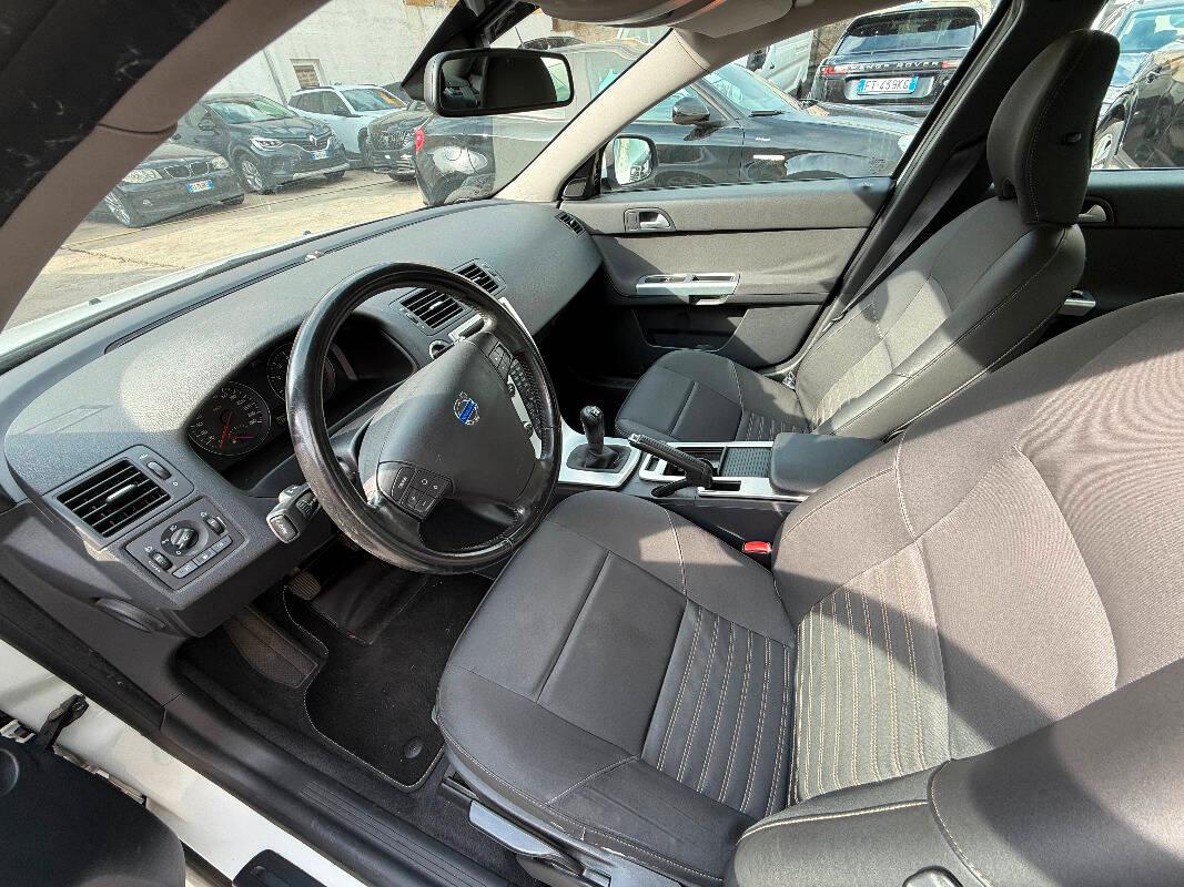 Volvo S40 VOLVO S40 2.0 Summum 145cv