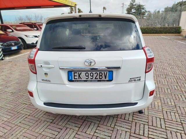 Toyota RAV 4 RAV4 Crossover 2.2 D-Cat 177 CV Executive