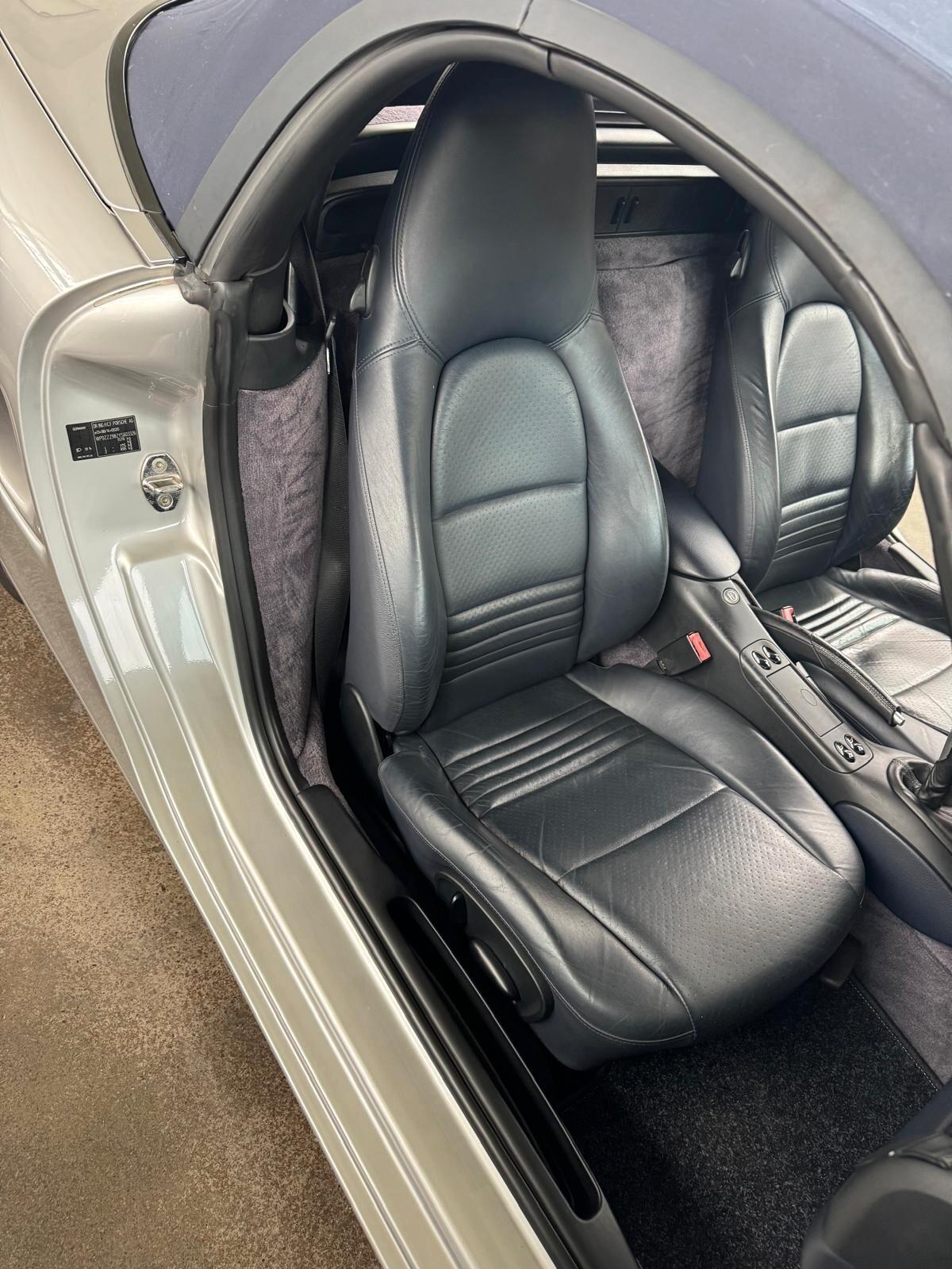 Porsche Boxster 2.7i 24V cat